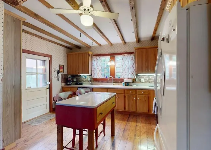 Town Of Lewes --- 107 E 4Th St