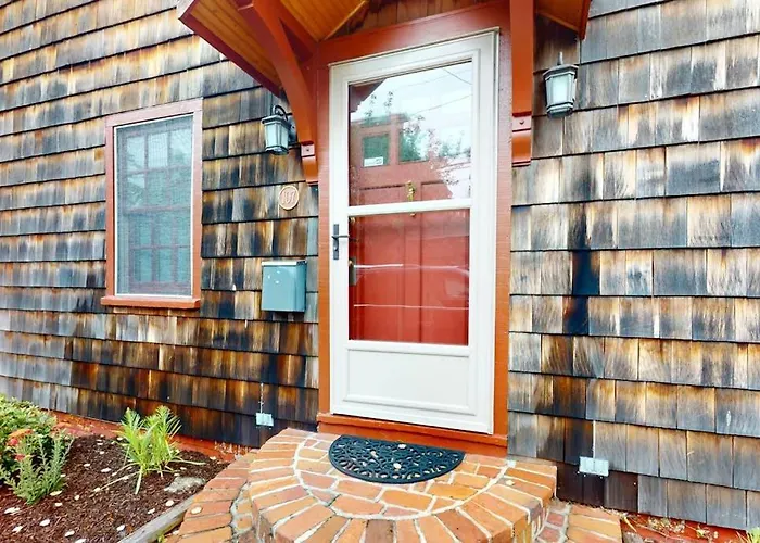 Town Of Lewes --- 107 E 4Th St